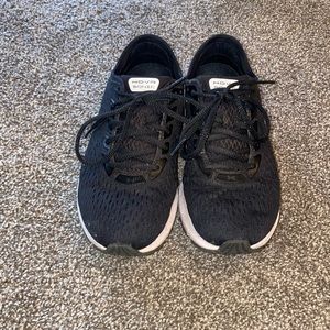 Under Armour HOVR SONIC tennis shoes